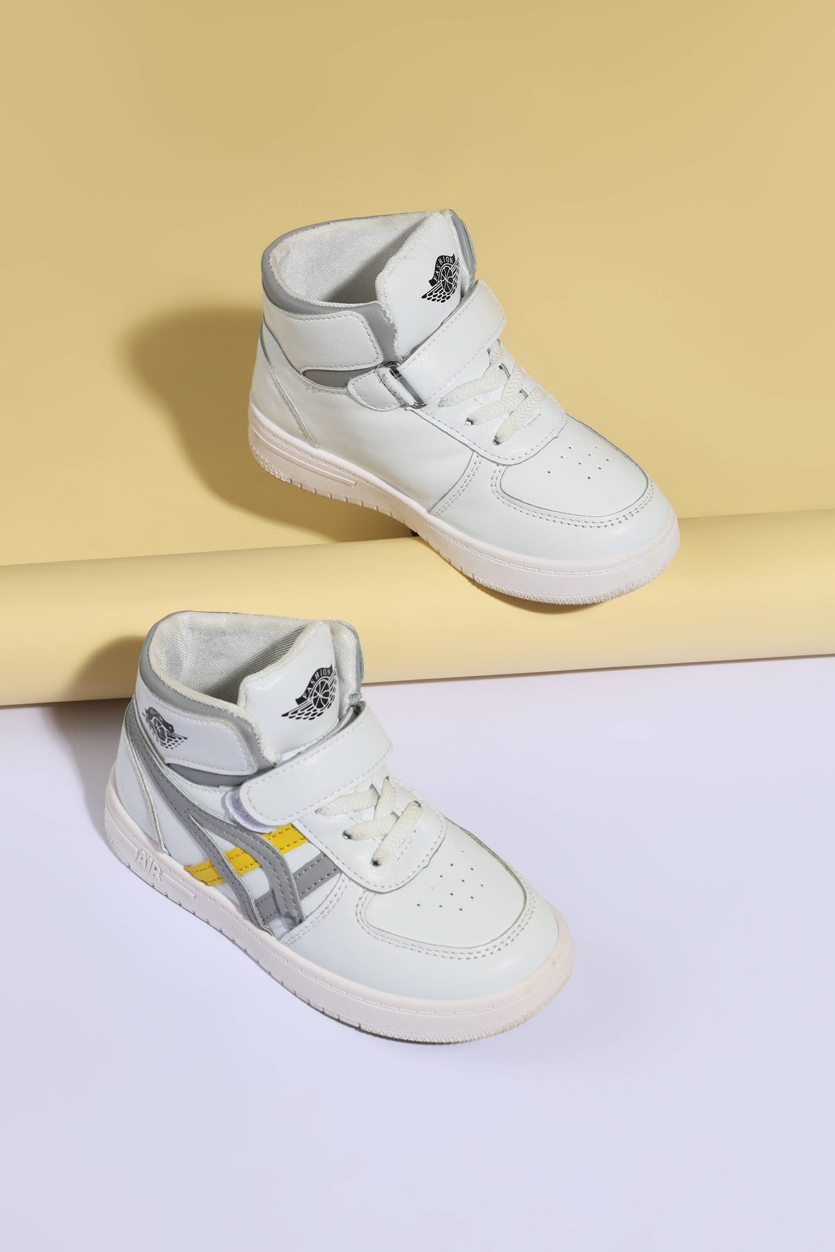 Toddler Boy Kid's Ankle High Sneakers - Grey, EU: 32
