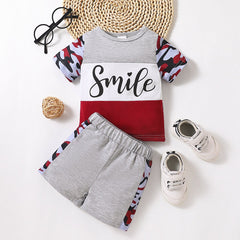 2pcs Baby Boy Letter Print Colorblock Camouflage Splice Short-sleeve Top and Shorts Set - Crimson, 9-12 Months