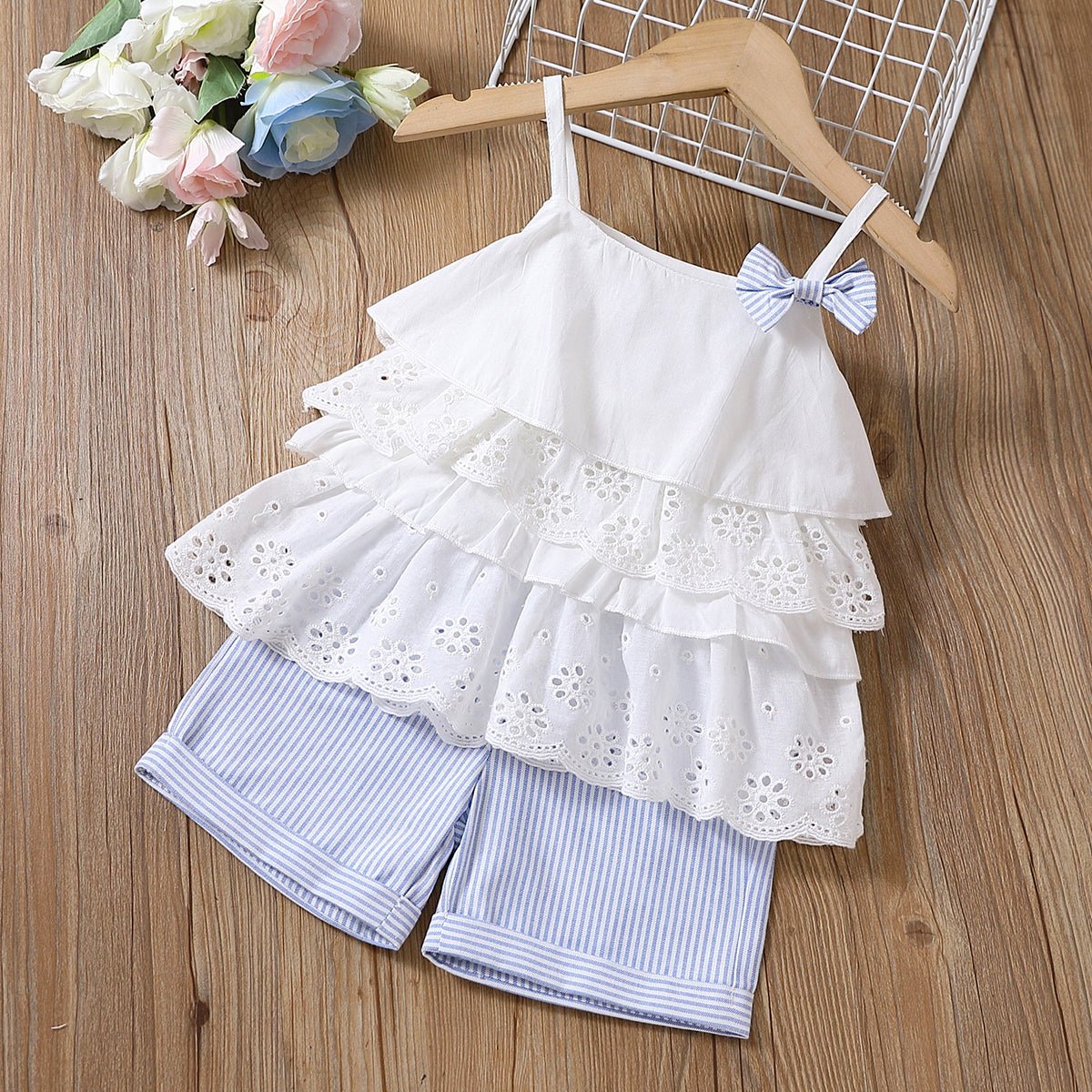 2pcs Toddler Girl Sweet 100% Cotton Bowknot Design Layered Camisole and Stripe Shorts Set - White, 3-4 Years