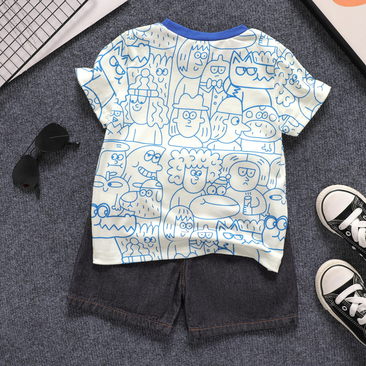 2pcs Toddler Boy Allover Print Tee and Ripped Denim Shorts Set - 5-6 Years, Black