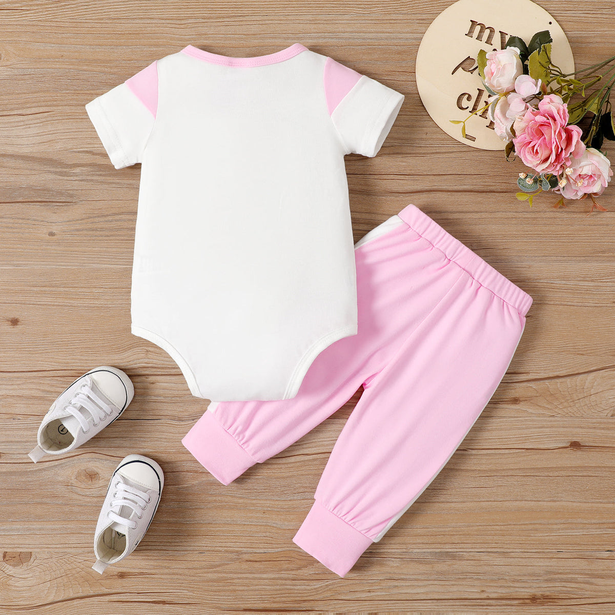 2pcs Baby Girl Leopard & Letter Print Colorblock Bodysuit and Pants Set - 9-12 Months, White