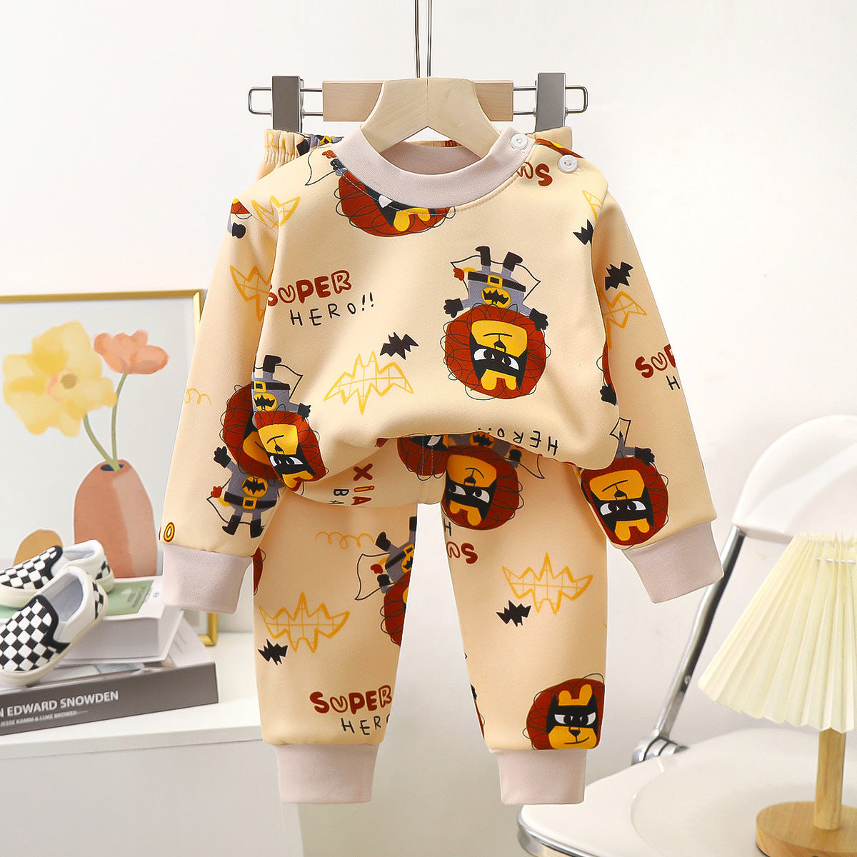 Children's fleece warm Batman printed suit milk silk new suit boys and girls thickened bottoming children's clothing - Beige, 6-7 Years